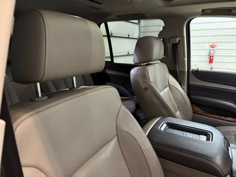 Used 2020 Chevrolet Tahoe Premier AWD/4WD image 29