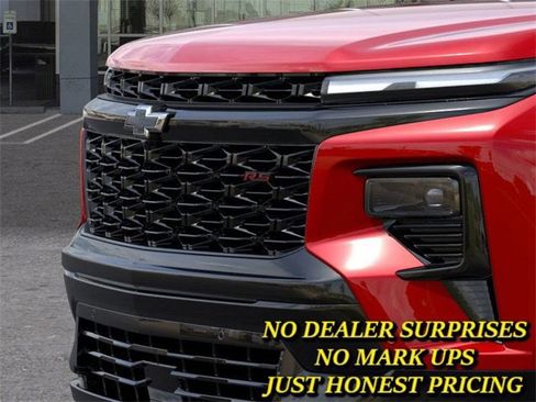 New 2026 Chevrolet Traverse RS image 13