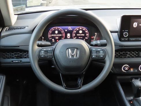 Certified 2024 Honda Accord LX image 17