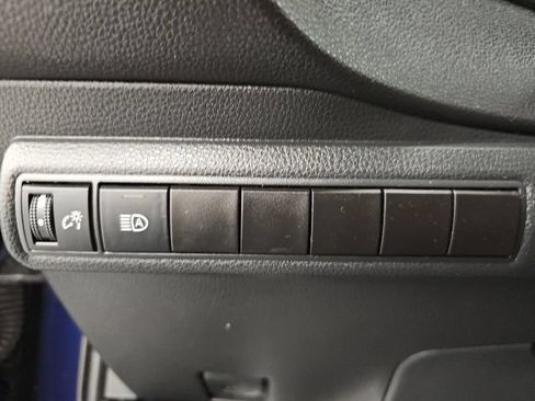 Used 2021 Toyota Corolla SE w/ SE Premium Package FWD image 17