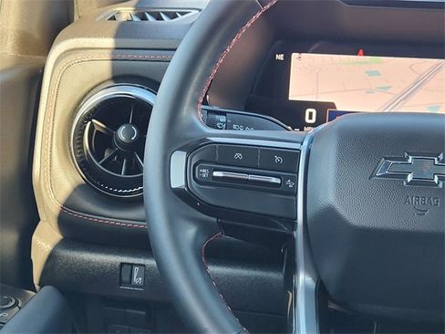 Used 2025 Chevrolet Colorado Z71 image 28