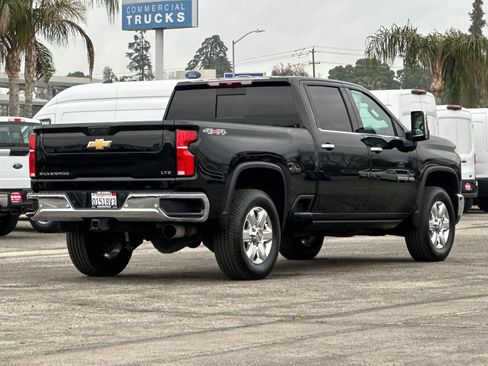 Used 2024 Chevrolet Silverado 2500 LTZ w/ LTZ Convenience Package image 4