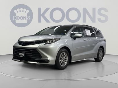 Used 2021 Toyota Sienna XLE w/ XLE Plus Package