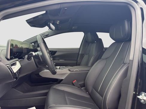 Used 2025 Cadillac Optiq Sport 2 image 26