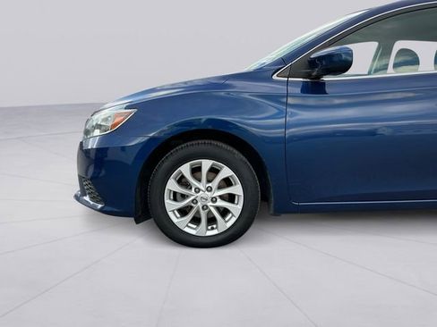 Used 2018 Nissan Sentra SV image 9