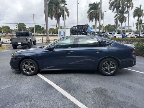 Certified 2024 Honda Accord EX image 5