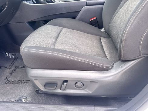 Used 2024 Nissan Rogue SV AWD/4WD image 14
