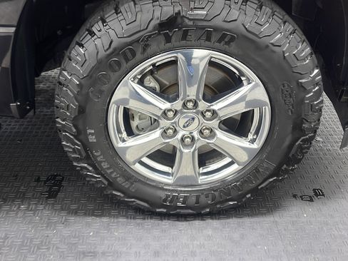 Used 2020 Ford F150 XLT w/ Equipment Group 302A Luxury AWD/4WD image 21