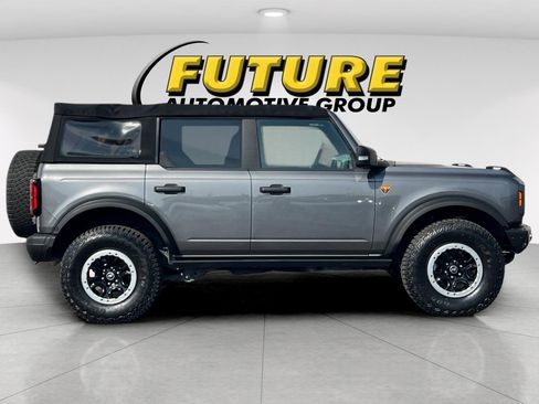 Certified 2023 Ford Bronco Badlands image 2