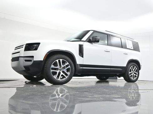 Used 2024 Land Rover Defender 110 S AWD/4WD image 43