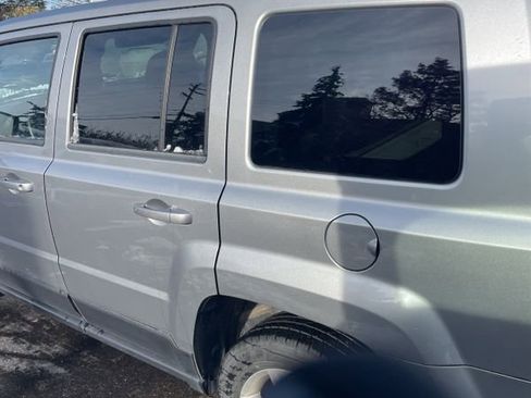 Used 2015 Jeep Patriot Latitude image 5