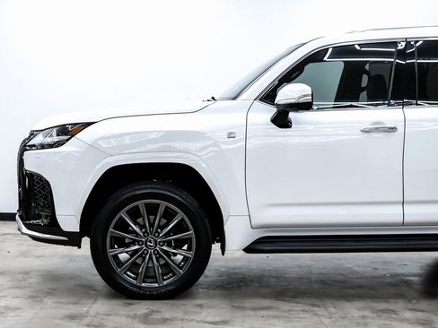 Used 2023 Lexus LX 600 F Sport image 16