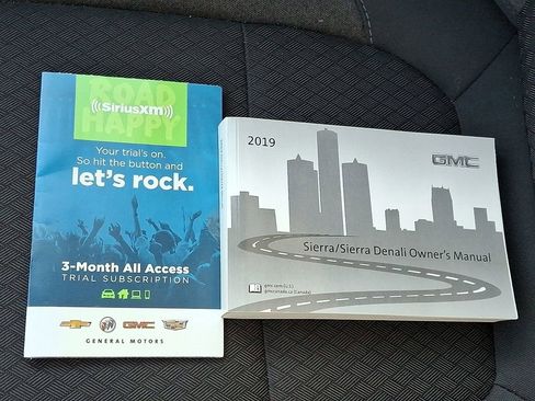 Used 2019 GMC Sierra 1500 SLE w/ SLE Value Package image 28