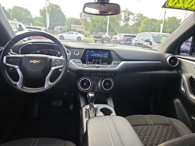 Used 2020 Chevrolet Blazer LT FWD image 13