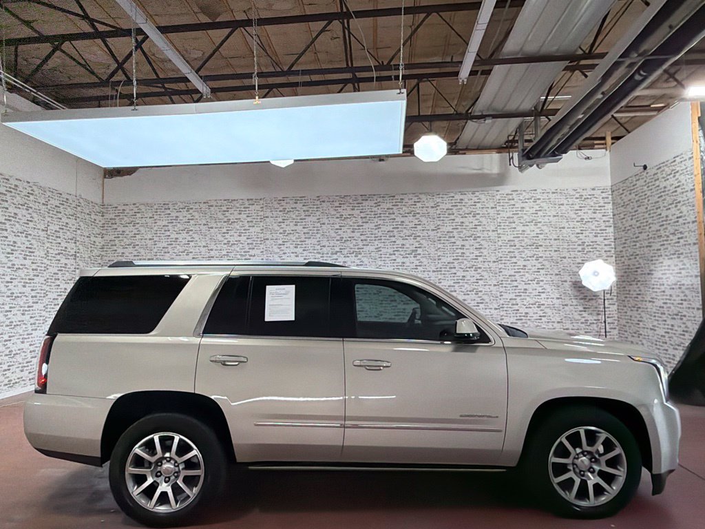 Used 2016 GMC Yukon Denali w/ Open Road Package AWD/4WD image 8