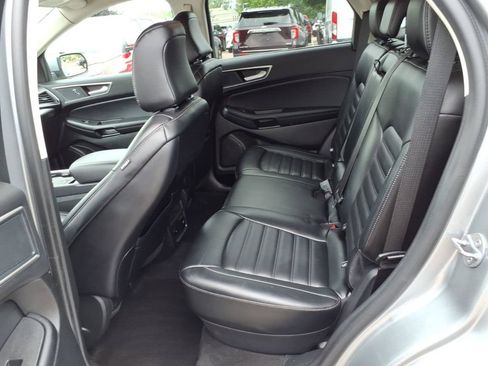 Used 2024 Ford Edge SEL w/ Convenience Package AWD/4WD image 11