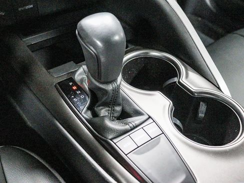 Certified 2024 Toyota Camry SE FWD image 22