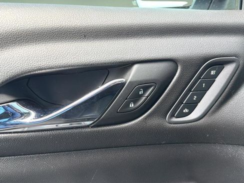 Used 2023 GMC Acadia AT4 w/ Technology Package image 28