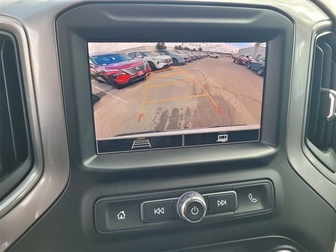 Used 2023 Chevrolet Silverado 1500 Custom image 17