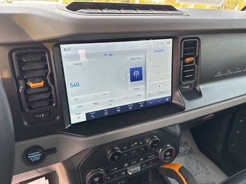 Used 2021 Ford Bronco Badlands image 17