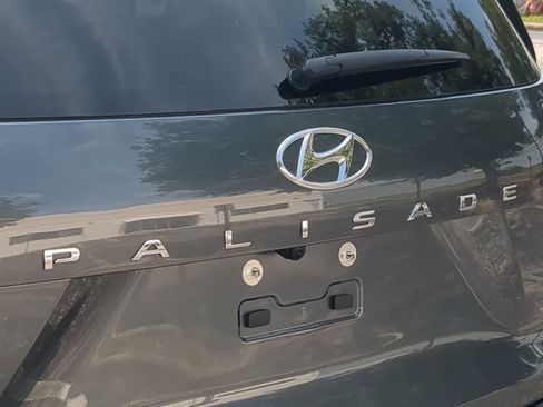 Used 2023 Hyundai Palisade Calligraphy w/ Cargo Package FWD image 13
