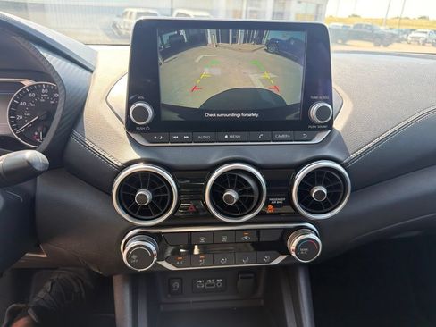 Used 2024 Nissan Sentra SV FWD image 12
