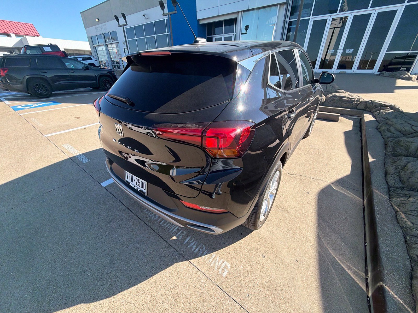 Used 2024 Buick Encore GX Preferred FWD image 14