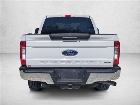 Used 2017 Ford F250 XL w/ Power Equipment Group image 4