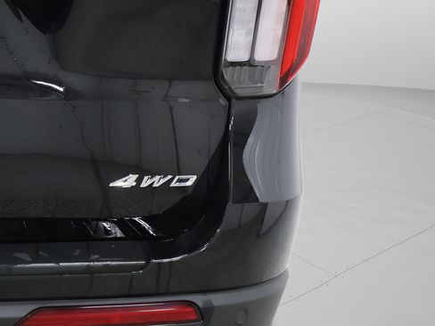 Used 2025 Ford Explorer ST-Line w/ ST-Line Street Pack AWD/4WD image 39