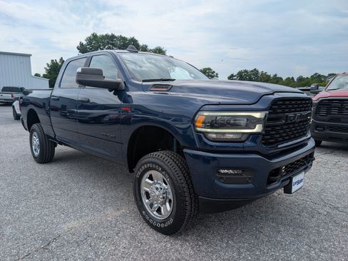 Used 2022 RAM 2500 Big Horn w/ Level B Equipment Group AWD/4WD image 7