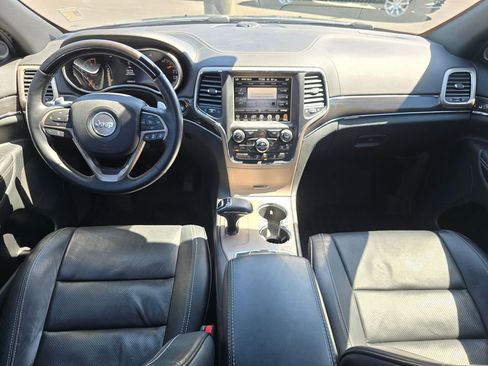 Used 2014 Jeep Grand Cherokee Overland w/ Advanced Technology Group AWD/4WD image 58