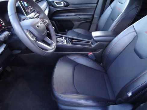 Used 2025 Jeep Compass Trailhawk AWD/4WD image 6