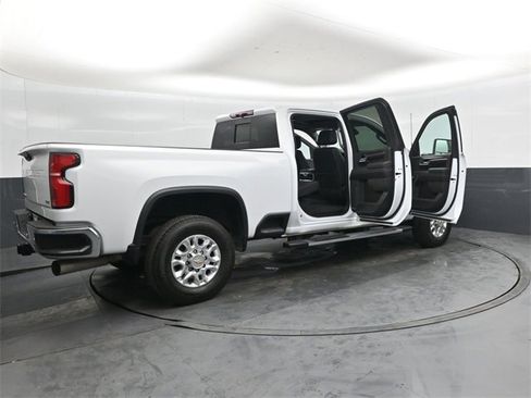 Used 2024 Chevrolet Silverado 2500 LTZ w/ LTZ Convenience Package image 48