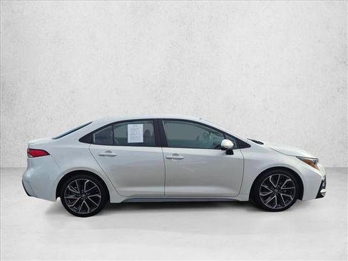 Used 2020 Toyota Corolla SE FWD image 4