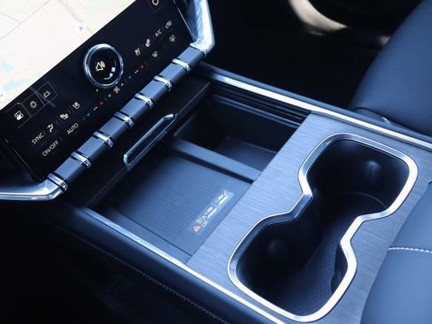 New 2026 GMC Acadia Denali w/ Super Cruise Package image 18