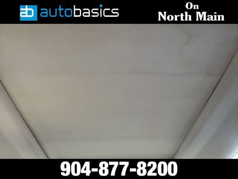 Used 2013 Chrysler 300 w/ Driver Convenience Group image 29