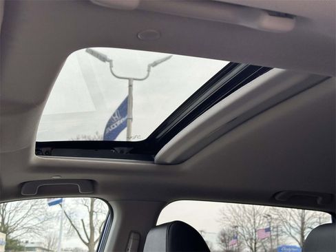 Used 2024 Honda CR-V EX-L image 18