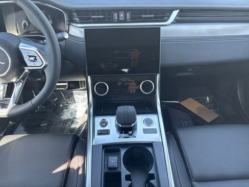 New 2024 Jaguar XF R-Dynamic SE image 17