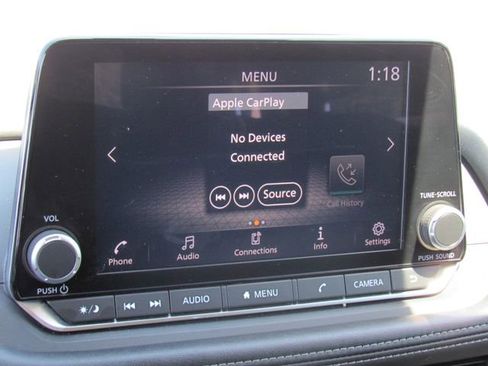 Used 2024 Nissan Rogue S FWD image 23