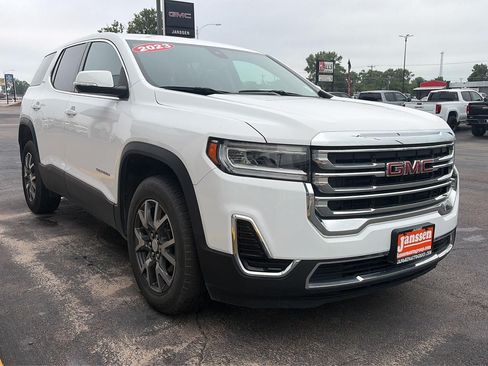 Used 2023 GMC Acadia SLE AWD/4WD image 4