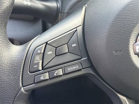 New 2025 Nissan Kicks Play S image 29