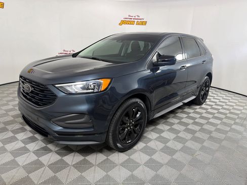 Used 2022 Ford Edge SE w/ Black Appearance Package AWD/4WD image 1