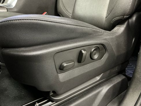 Used 2023 Chevrolet Silverado 1500 LTZ w/ LTZ Premium Package AWD/4WD image 21