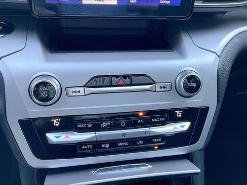 Used 2020 Ford Explorer XLT w/ Equipment Group 202A image 32