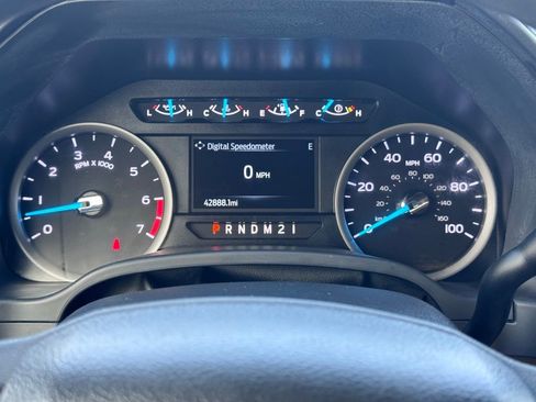 Used 2022 Ford F250 XL w/ Power Equipment Group image 12