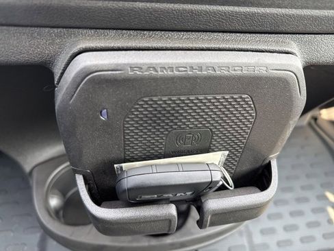 Used 2024 RAM ProMaster 3500 w/ Delivery Van Package image 22