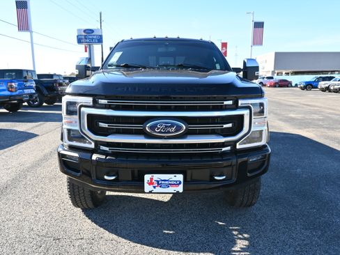 Used 2022 Ford F250 Platinum w/ Tremor Off-Road Package image 8