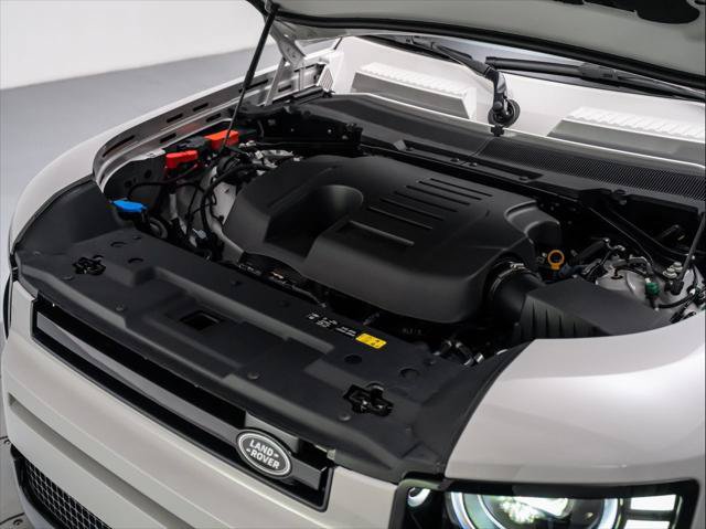 New 2026 Land Rover Defender 130 X-Dynamic SE AWD/4WD image 10