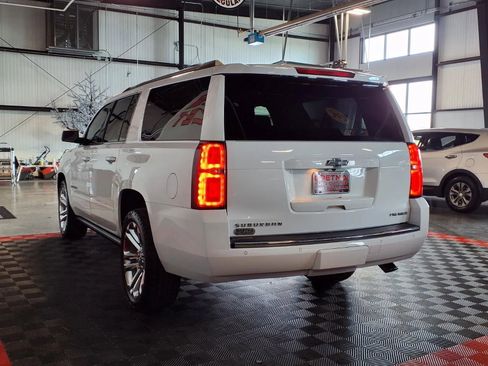 Used 2020 Chevrolet Suburban Premier w/ Premier Plus Edition image 4