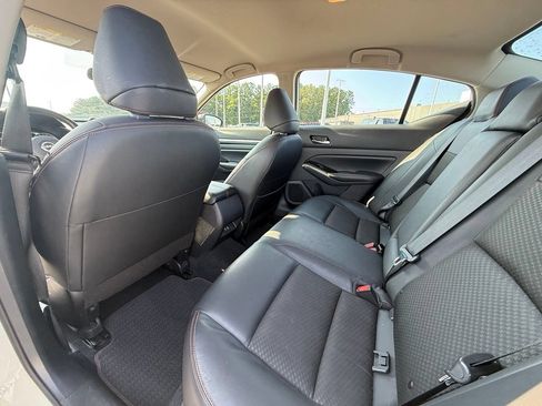 Used 2024 Nissan Altima 2.5 SR FWD image 21